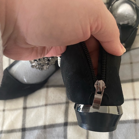 SHEIN NWT women’s black Pointed toe flats with rhinestones and mesh size 5 - Picture 4 of 8